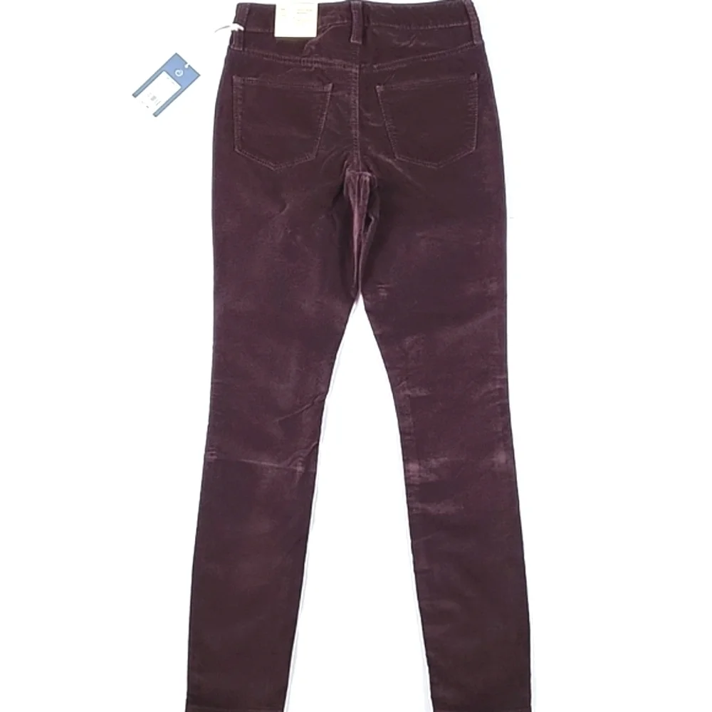 NWT Universal Thread Burgundy High Rise Velvet Velour Skinny Pant Jean